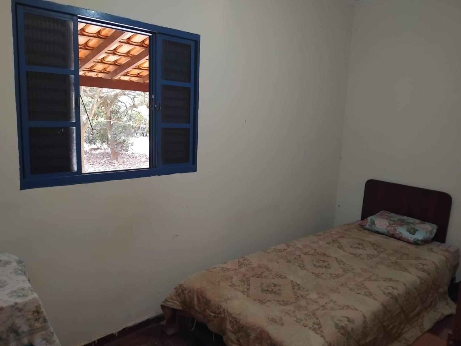 Sitio Bemtevi - Jockey Camping - Uberlandia Villa Buitenkant foto