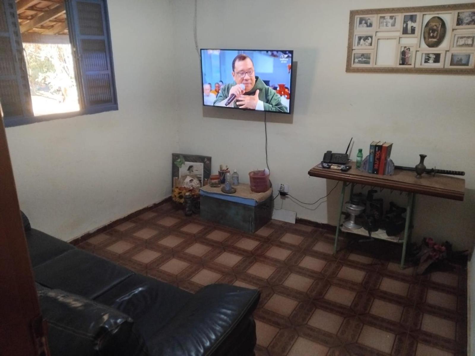 Sitio Bemtevi - Jockey Camping - Uberlandia Villa Buitenkant foto